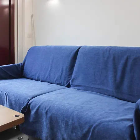 아파트 Charming Mezzanine Near Buttes-chaumont *