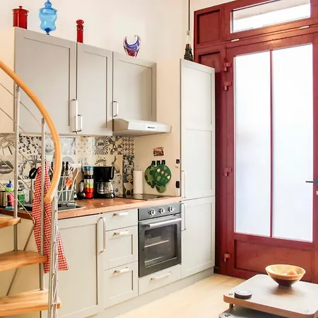 Apartment Charming Near Buttes-chaumont *