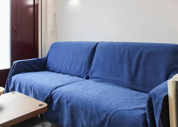 Appartement Charming Mezzanine Near Buttes-chaumont *