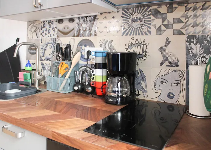 Charming Mezzanine Near Buttes-chaumont * Paris